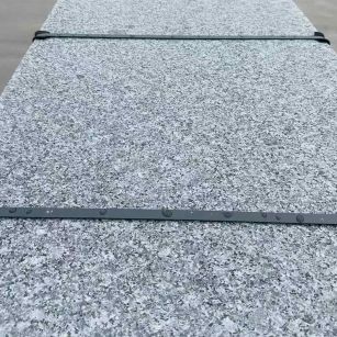 咸宁 芝麻黑火烧面毛板，条板，半成品