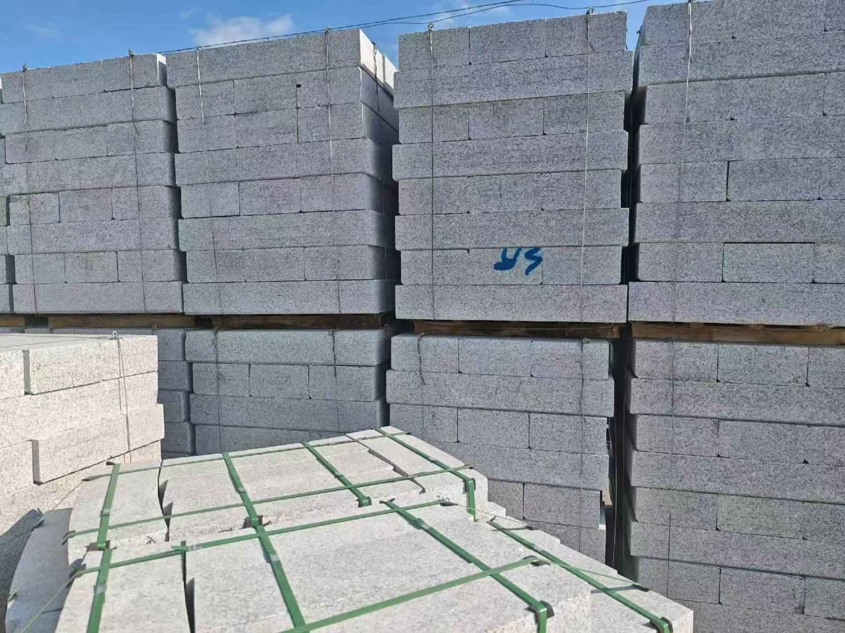 咸宁 路沿石，路侧石-尺寸标准、颜色均匀