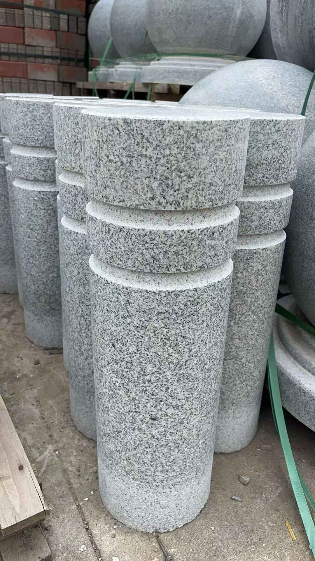 咸宁 芝麻白花岗岩挡车柱、隔离柱多少钱