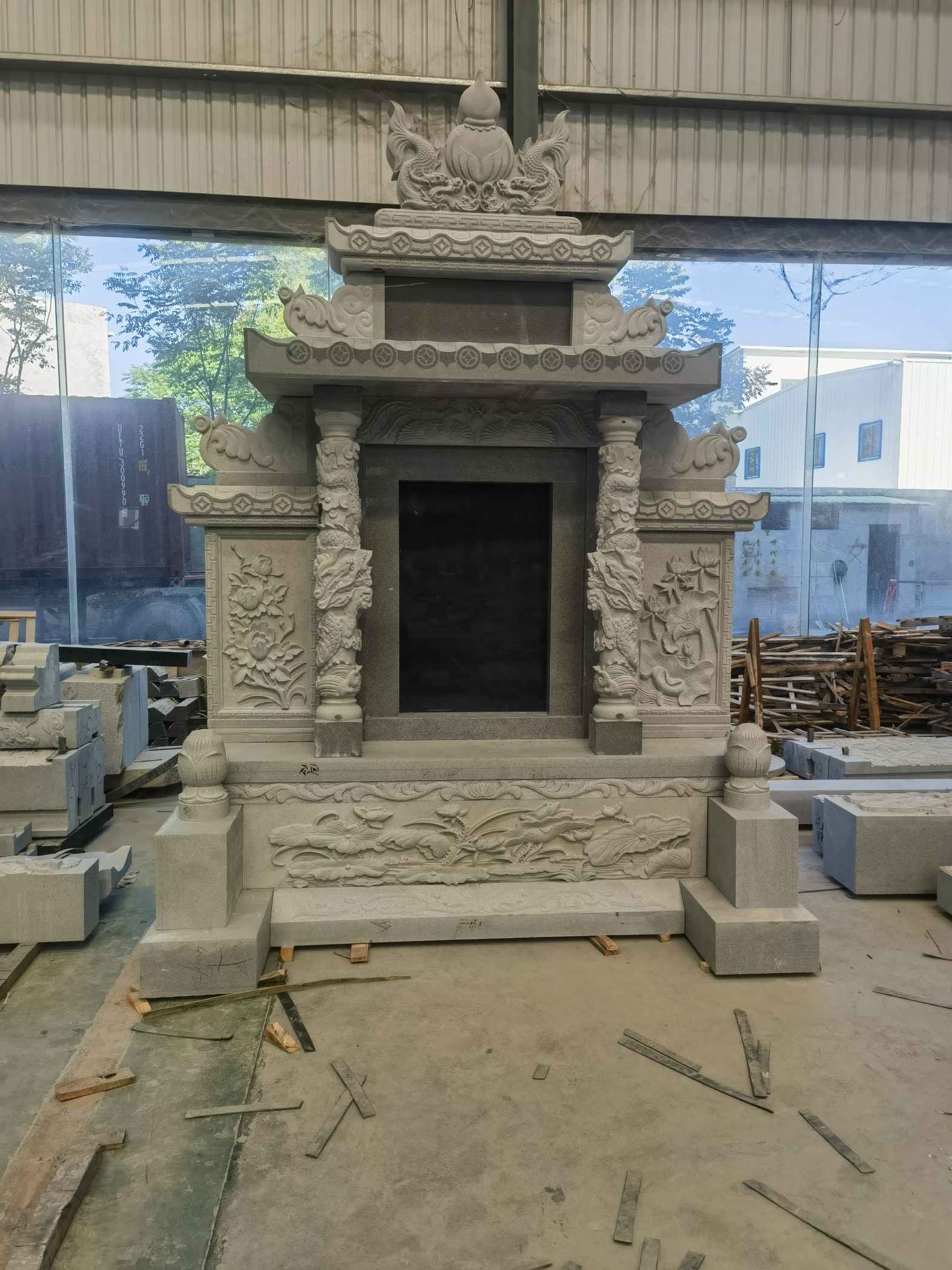 咸宁 芝麻灰高档墓碑、土墓，一套也支持定做