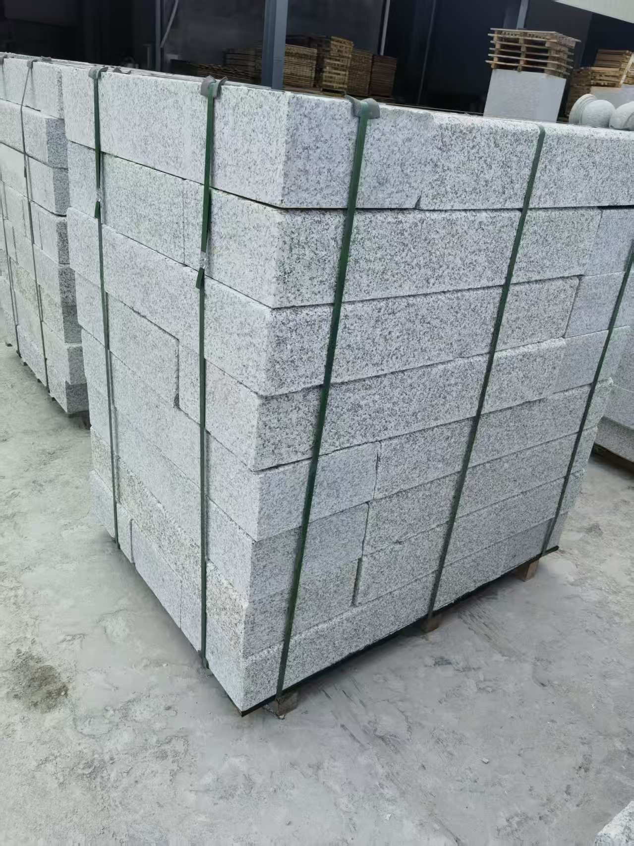 咸宁 芙蓉白火烧两面路沿石