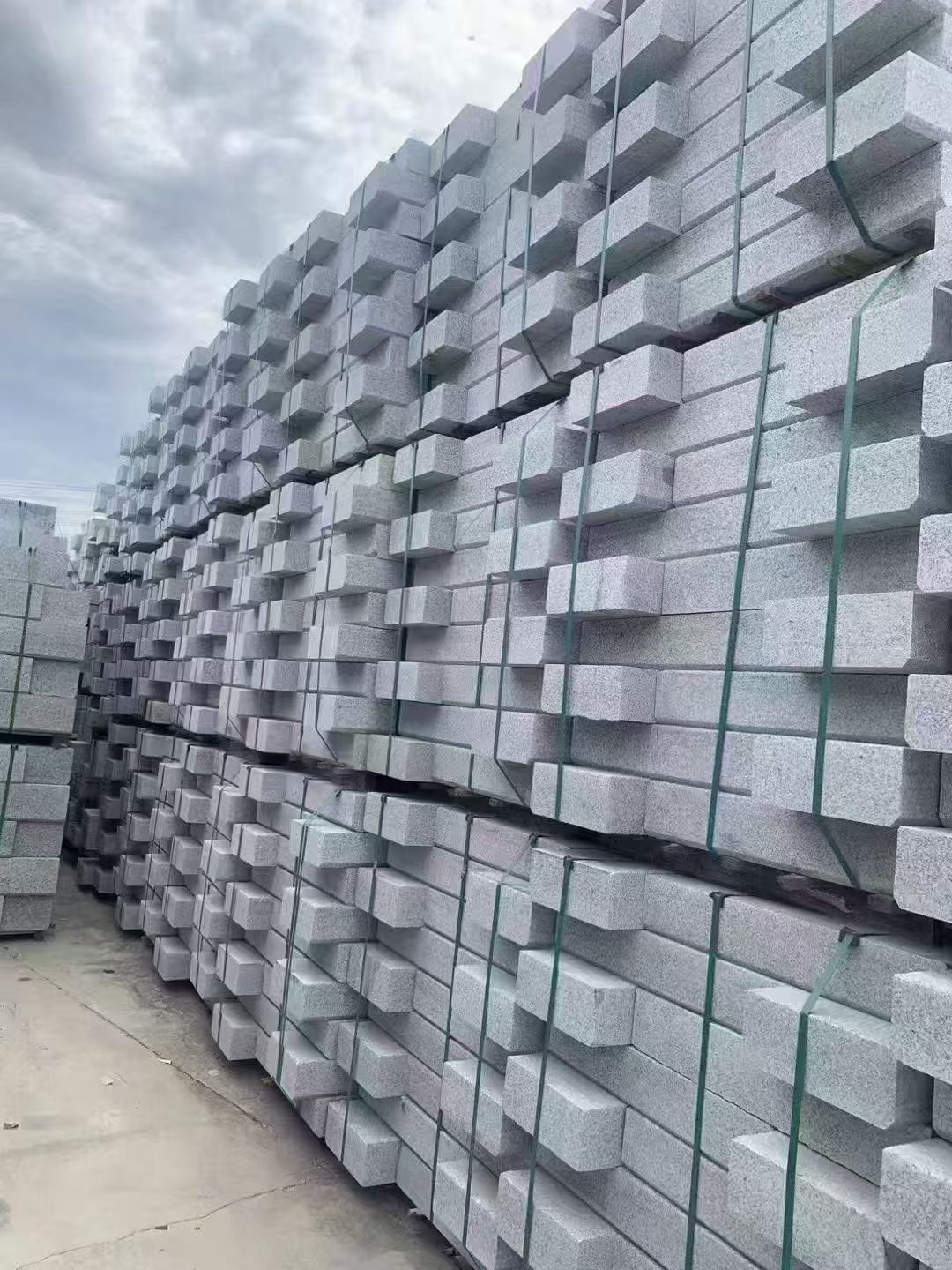 咸宁 芝麻灰侧石