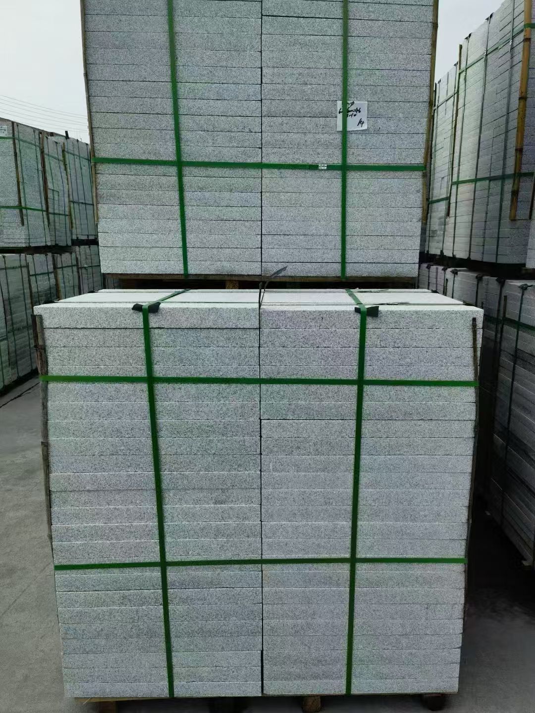 咸宁 火烧面地铺石，街道广场园林市政工程板，1.8~5.0厚均有现货