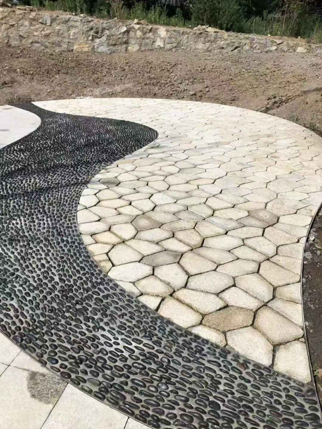 咸宁 黄金麻冰裂缝室外铺装效果完美展示