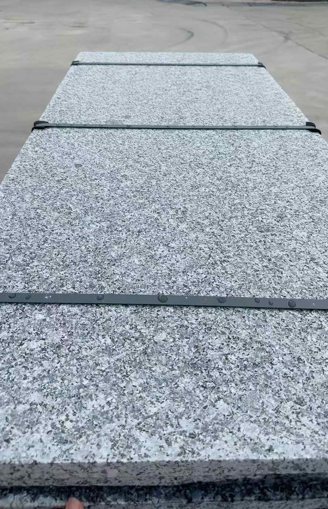 咸宁 芝麻黑火烧面毛板，条板，半成品