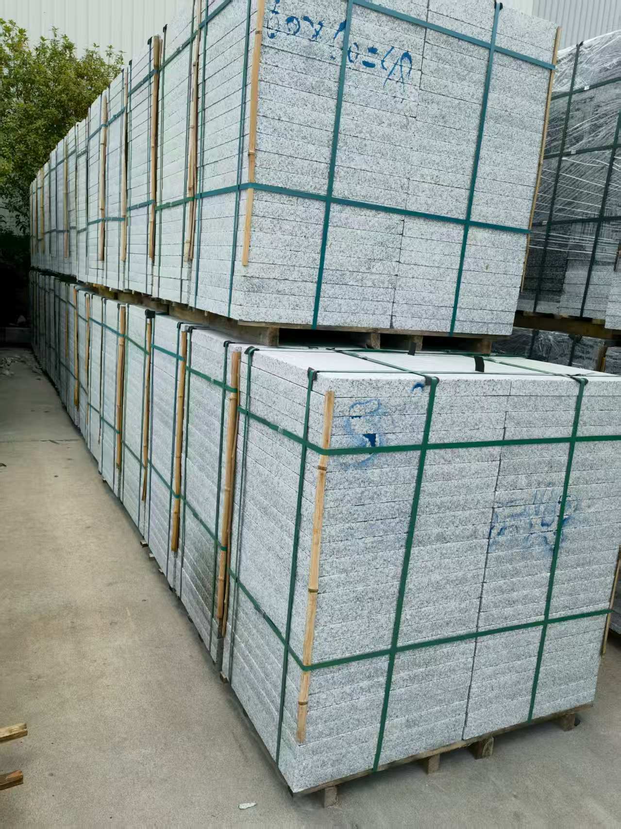 咸宁 大花芙蓉白火烧成品，市政园林广场地铺石