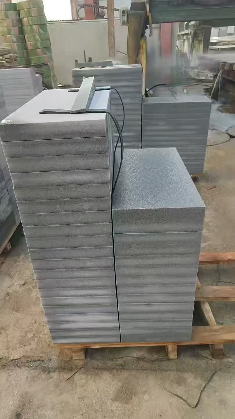 咸宁 芝麻灰火烧面300*600*50地铺石材