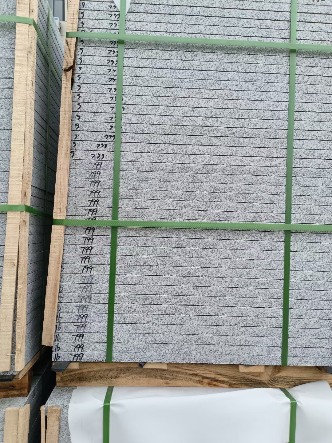 咸宁 芝麻白石材地铺做法